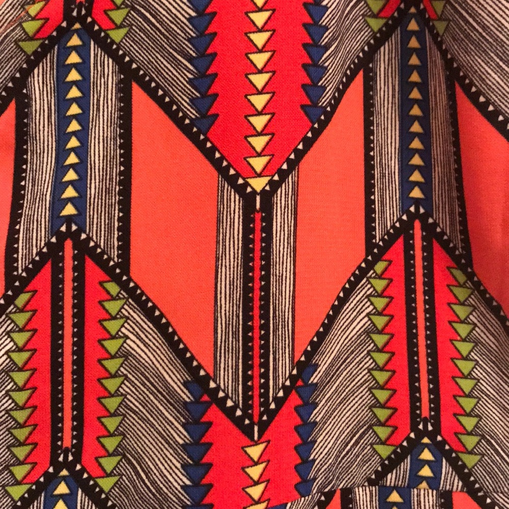 Lush pattern romper - Picture 3 of 4